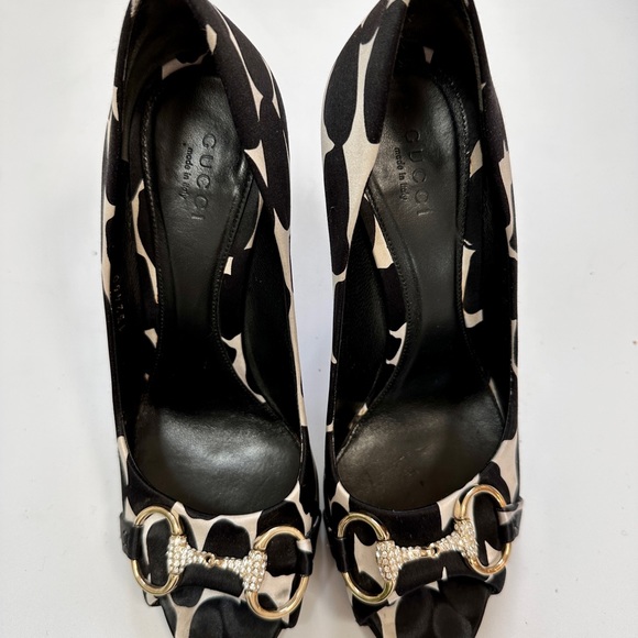 Gucci horsebit peep toe pumps in black and white silk 37.5 - Picture 2 of 10